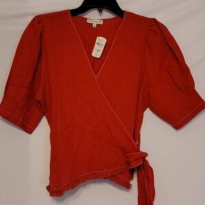 MOON River Ruby Color Short Puff Sleeve Blouse